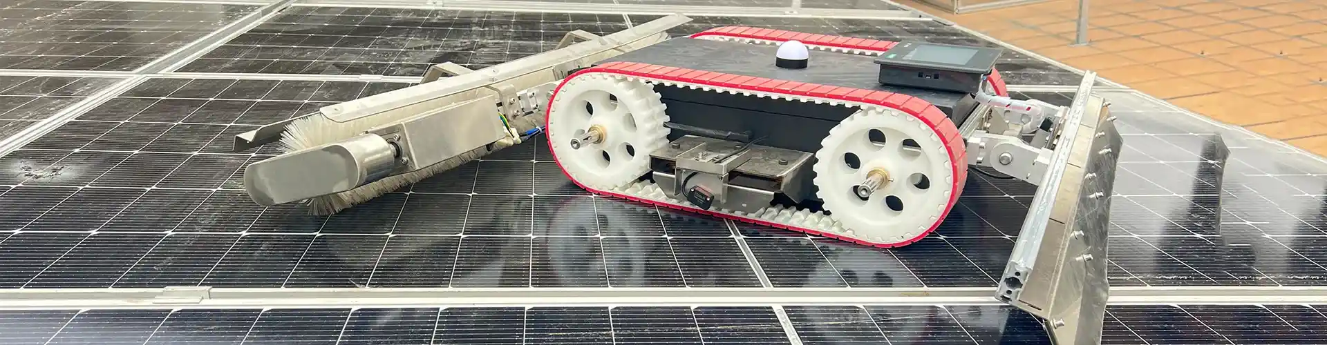 光伏清洗机器人