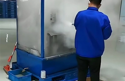 清洗工业设备机械内部